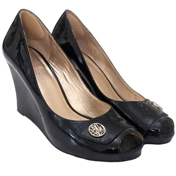 Lilly Pulitzer Platform Wedge Black Patent Leather‎ Peep Toe Shoe Size 9 - Picture 1 of 8